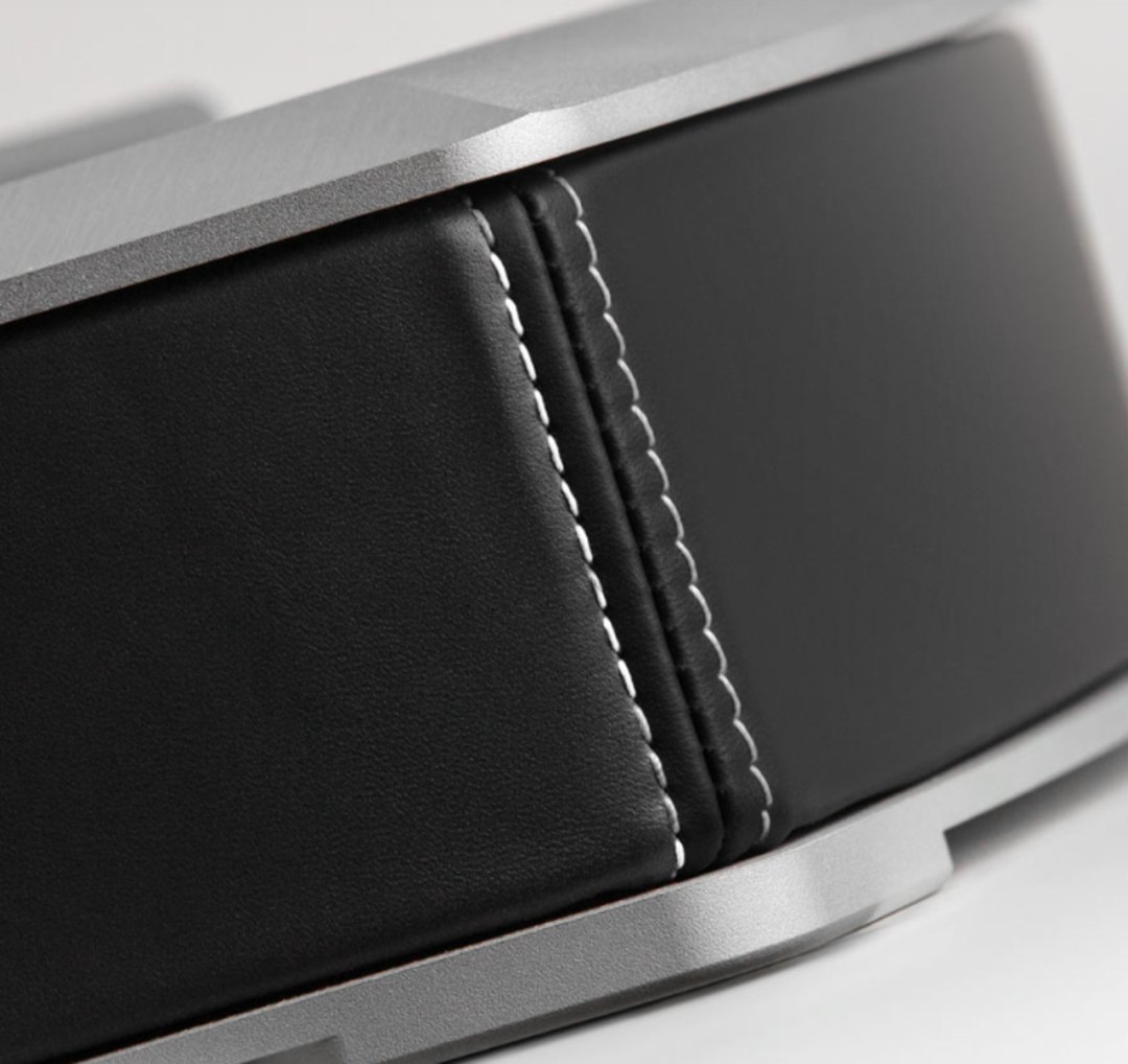 Niagara XT Nappa leather and aluminium