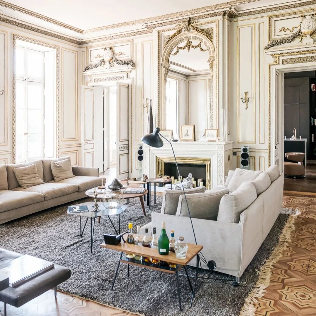 Loudspeakers in a French living room