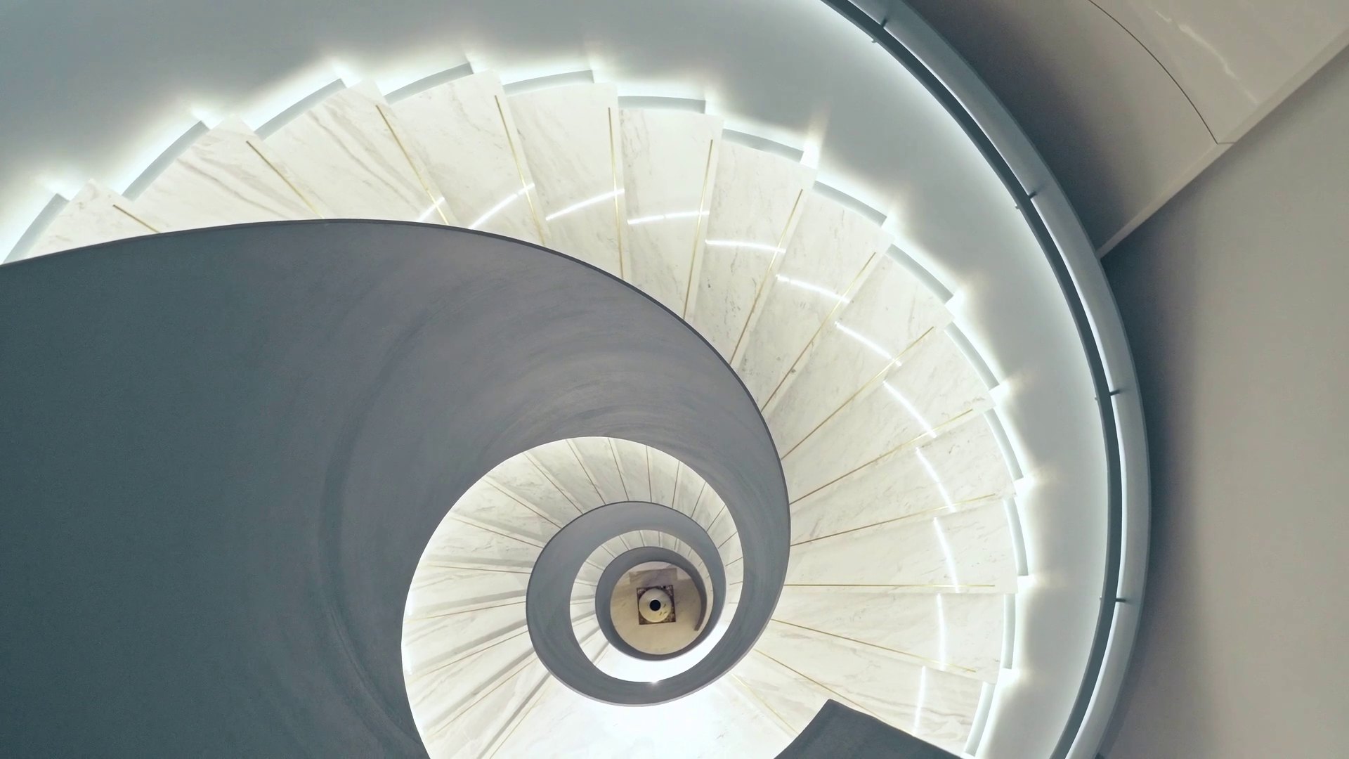 Spiral stair